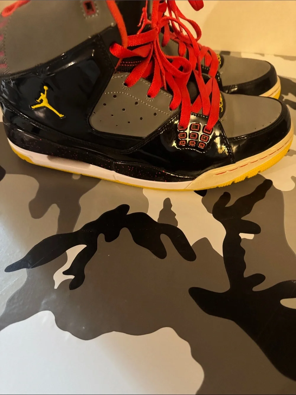Jordan Men's High-Top Sneakers in Black/Gray/Red/Yellow
